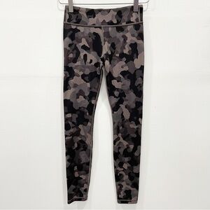 Athleta Girl Chit Chat Camouflage Tight Legging Large 12